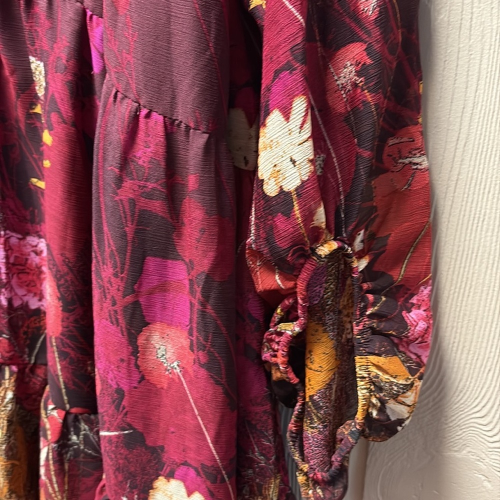 Arna York Tunic Top - Picture 7 of 13